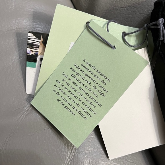 NWT - Pierre Balmain Women’s Distressed Skinny Jeans - Made in Italy - Size 26 - Picture 9 of 10